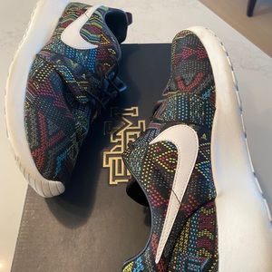 Special edition Nike Roshe One BHM